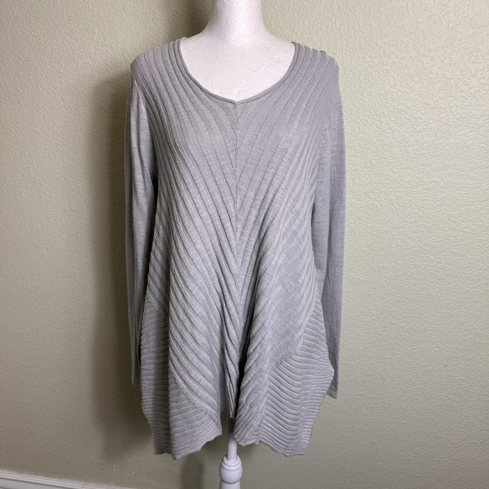 Beatrix Ost Silver Pearl Ribbed Flowy Long Sleeve Sweater M V Neck NWT